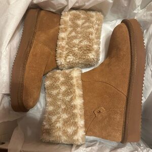Michael Kors Tan Suede Winter Boots size 5